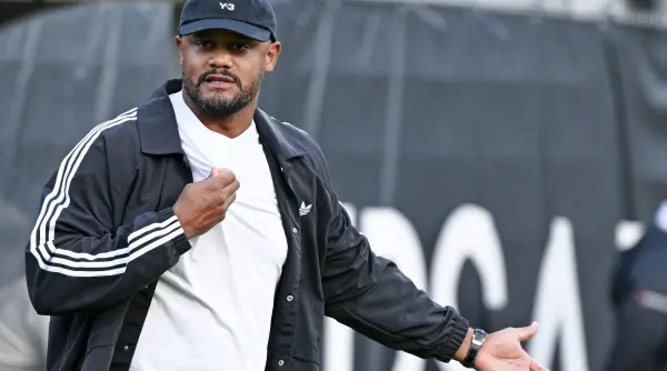 antrenorul lui bayern munchen vincent kompany a ajuns la spital dupa ce s a prabusit in timpul unui antrenament