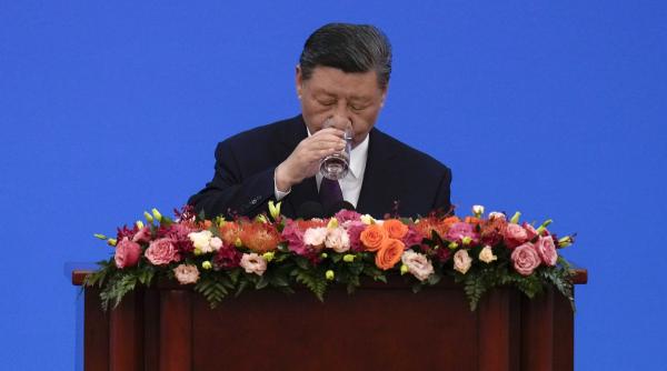 Xi pariază pe apă. China se orientează spre producția de apă potabilă, pe care să o vândă apoi în întreaga lume