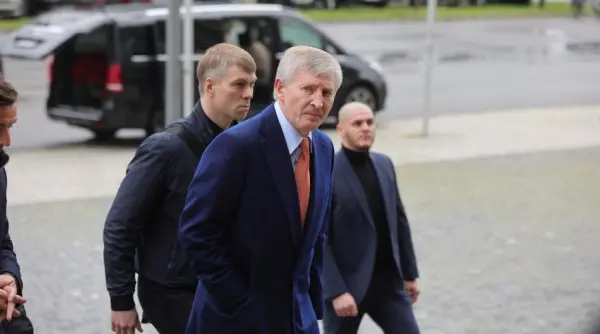 fabrica de tevi din iasi cumparata de miliardarul ucrainean rinat ahmetov la un pas sa se inchida angajatii trimisi deja acasa