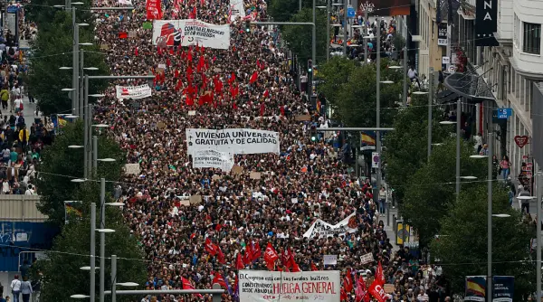 zeci de mii de spanioli sunt din nou in strada la madrid si cer protejarea sistemului public de pensii