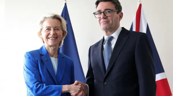 andy burnham cere dezbatere despre revenirea la libera circulatie a cetatenilor ue in marea britanie balanta migratiei s a schimbat