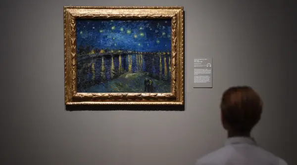 astronomii au studiat configuratia stelelor si spun ca van gogh a pictat noaptea instelata la o alta data decat se credea