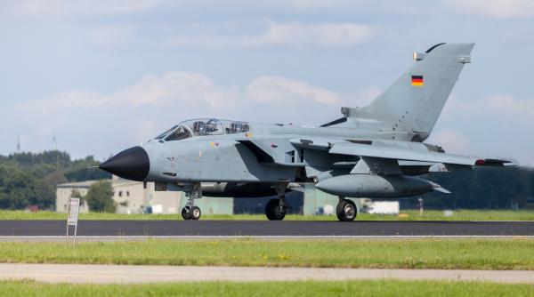 Germania va participa cu avioane de luptă la primul exerciţiu militar al Coaliţiei Voluntarilor pentru Ucraina