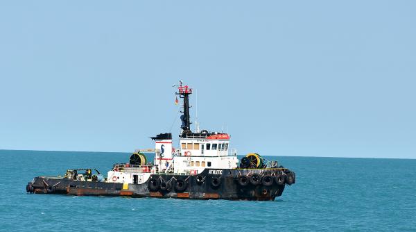 au platit 7 milioane de euro pentru doua remorchere care nu pot naviga pe dunare cand apa scade patru functionari trimisi in judecata