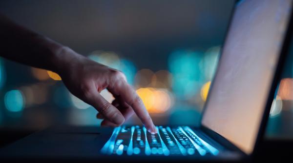 Autoritățile publice nu pot folosi produse și servicii software din Rusia până în 2035. Senatul a prelungit interdicția