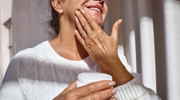 medicamentele pentru slabit au dus la o explozie de creme care combat fata ozempic ce promit ca fac aceste cosmetice