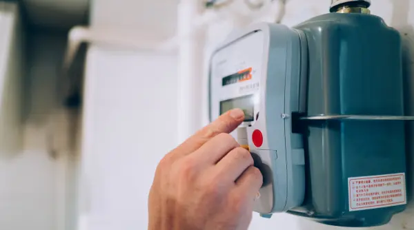 pretul energiei a explodat romania plateste luni cea mai scumpa electricitate din ue cresteri record si la gaze e un paradox