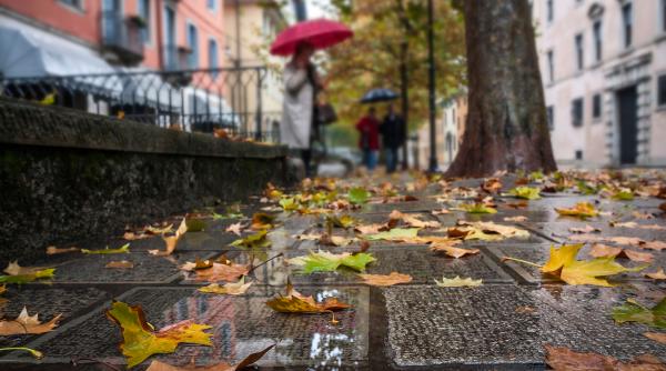 Vremea se schimbă la final de octombrie și revin ploile. Prognoza meteo ANM actualizată pentru următoarele două săptămâni, pe regiuni