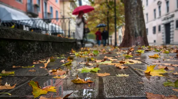vremea se schimba la final de octombrie si revin ploile prognoza meteo anm actualizata pentru urmatoarele doua saptamani pe regiuni