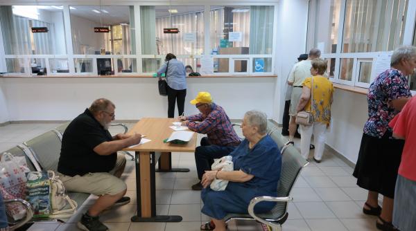 Ministerul Finanțelor face calcule pentru Legea bugetului. Surse: Guvernul ar putea majora pensiile în două etape