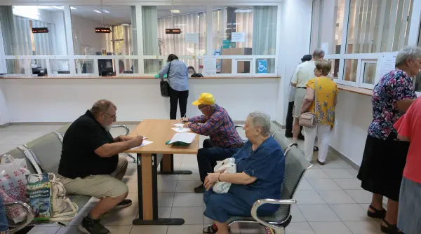 ministerul finantelor face calcule pentru legea bugetului surse guvernul ar putea majora pensiile in doua etape