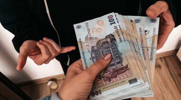 Un bărbat a împrumutat 7.500 de lei de la IFN şi s-a trezit că are de dat înapoi 68.000 de lei. Cum a ajuns Ionuț în această situație