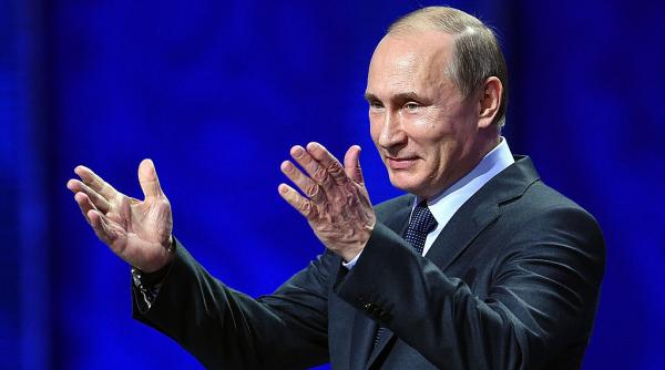 Vladimir Putin îi închină ode lui Elon Musk: „Este un geniu, un geniu adevărat”