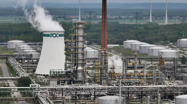 factura de petrol a europei ue plateste cu 10 miliarde de euro mai mult pe luna decat in 2025