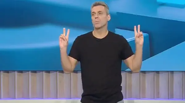 mircea badea despre plangerea la cna pentru mutarea emisiunii insula iubirii la o ora mai tarzie m am uitat sa vad cine a dat bani