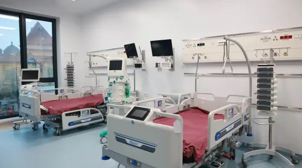 un nou spital de 120 de milioane de euro a fost inaugurat in bucuresti are 115 paturi si trei sali de operatie
