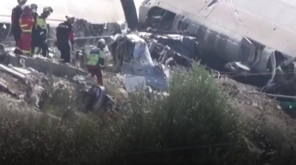 Un român a fost rănit în accidentul feroviar din Spania. Precizările MAE despre starea sa