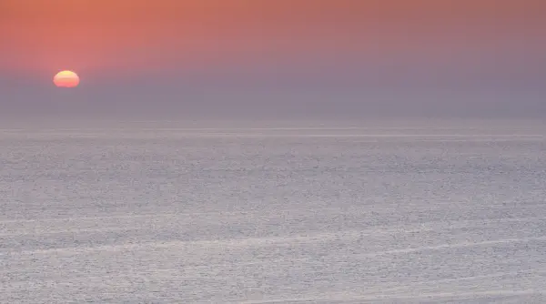 zeci de containere cu gaze inflamabile si alte substante periculoase plutesc in deriva in marea neagra dupa scufundarea navei atacate