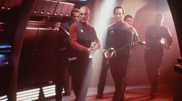 „Istoria nu va uita numele Căpitanului Picard”. Omagiul adus de NASA actorului Sir Patrick Stewart: 3 galaxii iau forma USS Enterprise