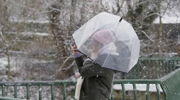 noiembrie incepe cu ninsori ploi torentiale si temperaturi foarte scazute anm anunta ce zone vor fi cele mai afectate