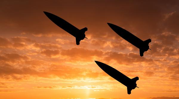 Rusia a atacat cu rachete balistice şi drone mai multe zone din Ucraina. Cel puțin 350.000 de oameni au rămas fără curent în Dnipro