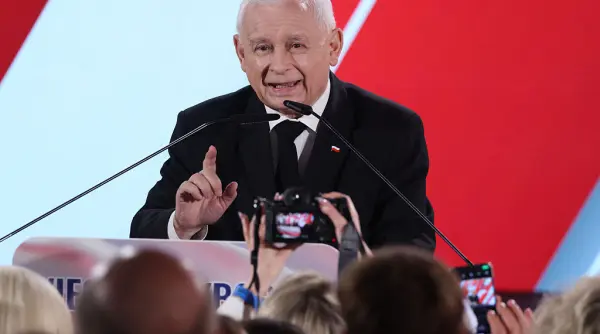 scandalul polexit liderul opozitiei poloneze vorbeste iar de iesirea din ue in curand ar putea aparea o fereastra de oportunitate