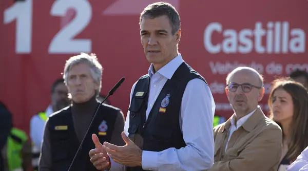 tragedia feroviara din spania rastoarna calculele dinaintea alegerilor anticipate planurile lui sanchez se complica
