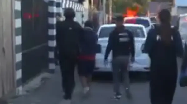 zeci de oameni s au batut cu batele in strada iar mai multi oameni au fost raniti in maramures au intervenit trupele speciale