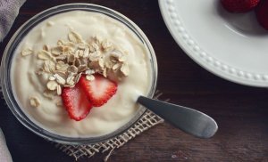Adevărul spus de un nutriționist: Acesta este cel mai sănătos tip de iaurt