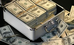 „Furtul soției se pedepsește!” Un soț înșelat a primit despăgubiri de 750.000 de dolari de la amantul soţiei sale
