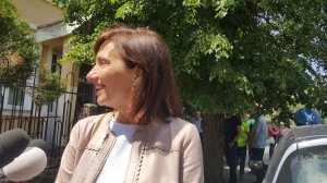 ALEGERI PREZIDENȚIALE 2019. Carmen Iohannis a votat singură la Sibiu. Cum a apărut soția președintelui la secție