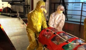 Studentă din București, posibil infectată cu coronavirus, transportată la spital