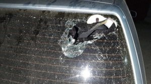 Un dâmbovițean s-a ales cu mașina distrusă după ce a reclamat un patron pentru că ținea barul deschis