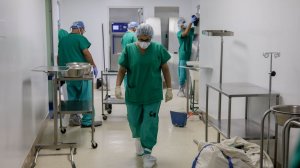 10 medici militari și 10 subofițeri sanitari din Cluj, detașați la Spitalul Suceava pentru două săptămâni
