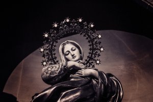 Horoscop. Mesajul Fecioarei Maria pentru 28 mai. Fecioarele au încredere în instincte, Săgetătorii își înfruntă problemele 