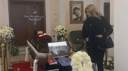 Ce s a întâmplat în a doua zi de priveghi, la căpătâiul lui Horia Moculescu? Raluca Guslicov: „N ai fi zis că e ceva în neregulă…”