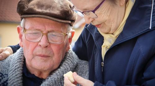 Sprijin important pentru pensionari. Ajutor de urgență pentru cei cu probleme de sănătate