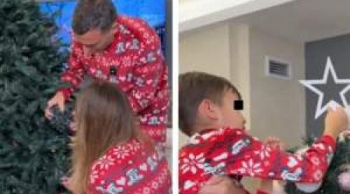 Chef Ștefan Popescu, soția și copiii, portret de familie, în ziua în care au împodobit bradul. Cum arată pomul de Crăciun