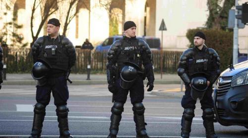 După polițiști, nici militarii nu se mai pot pensiona anticipat