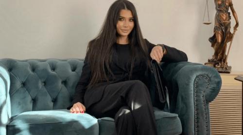 Elena Băsescu, apariție rară la aniversarea celor 50 de ani de căsnicie ai părinților. Fata cea mică a fostului președinte este de nerecunoscut 