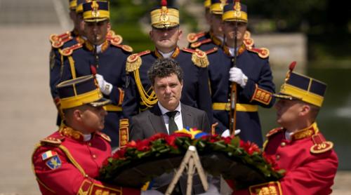 Flori pentru Nicușor Dan, la orice oră din zi și din noapte. Cine sunt florarii de la Palatul Cotroceni și câți bani primesc