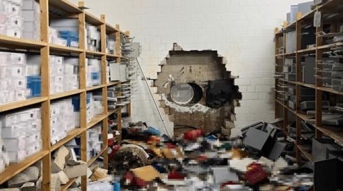 Jaf ca în filme la o bancă din Germania. Hoții au spart un perete şi seiful cu o bormașină industrială și au furat 30 de milioane de euro