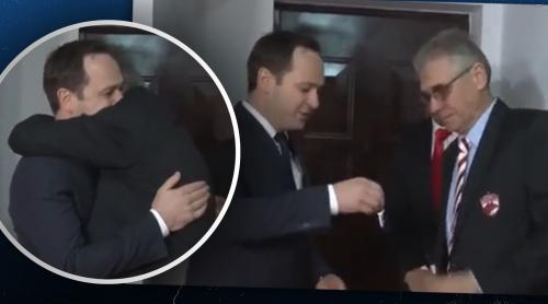 O glorie a lui Dinamo, umilită de Ionuț Negoiță: „I a oferit un apartament, dar apoi a aflat că nu e al lui! A izbucnit în plâns”