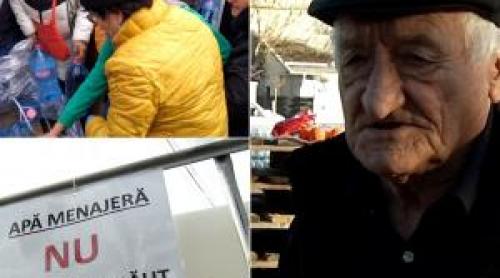 Oamenii din Câmpina nu cred în analizele care arată că apa e potabilă. "E bună pe naiba, miroase"