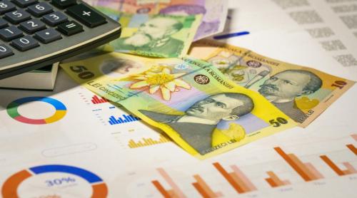 Până la 700 de lei creștere la salariul minim. Ministrul Muncii, Florin Manole anunță când se ia decizia finală