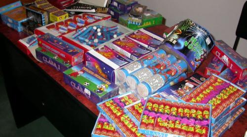 Poliţia Română, avertisment de sărbători privind folosirea materialelor pirotehnice! Se dau amenzi între 3.000 şi 6.000 de lei