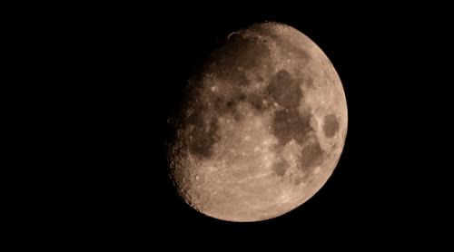 Rusia vrea să construiască o centrală nucleară pe Lună în următorii zece ani. Rosatom și Institutul Kurchatov, implicate în proiect