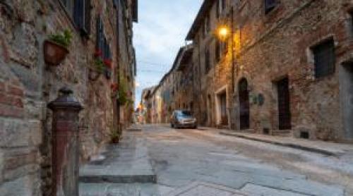 Un alt oraș din Europa oferă până la 30.000 de euro celor care aleg să se mute acolo. Totul, cu o condiție