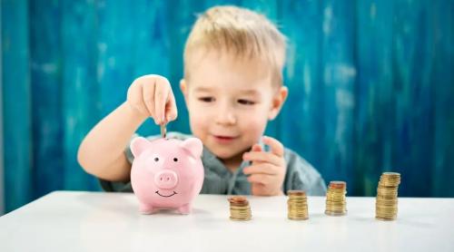 Alocațiile copiilor rămân înghețate și în 2026. Guvernul a suspendat pentru al doilea an la rând majorarea cu inflația