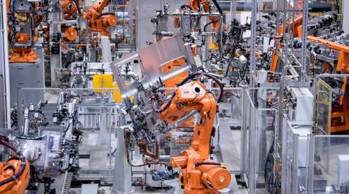 Concedieri masive în fabrici importante din România. Dezastrul industrial din UE lovește din plin și în angajații din țara noastră